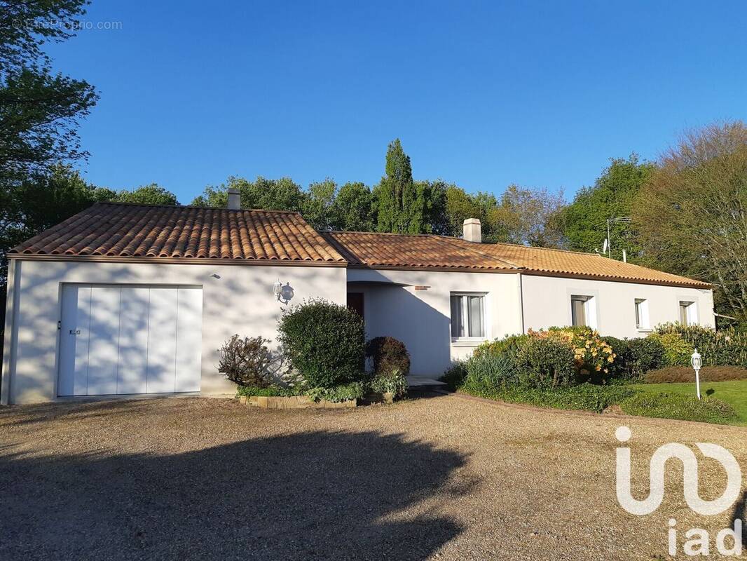 Photo 1 - Maison à SAINT-DENIS-LA-CHEVASSE