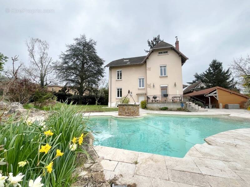 Maison à CHAMAGNIEU