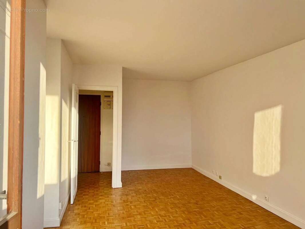 Appartement à SAINT-MAUR-DES-FOSSES