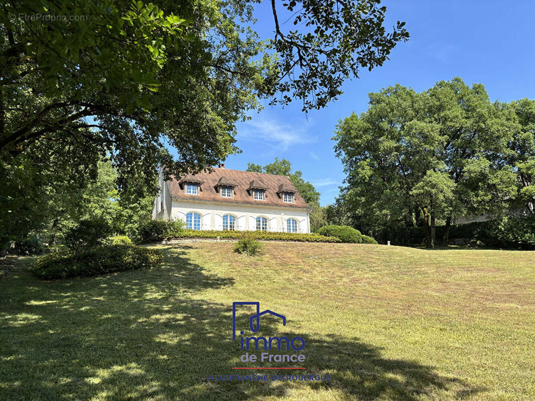 Maison à VILLEFRANCHE-DE-ROUERGUE