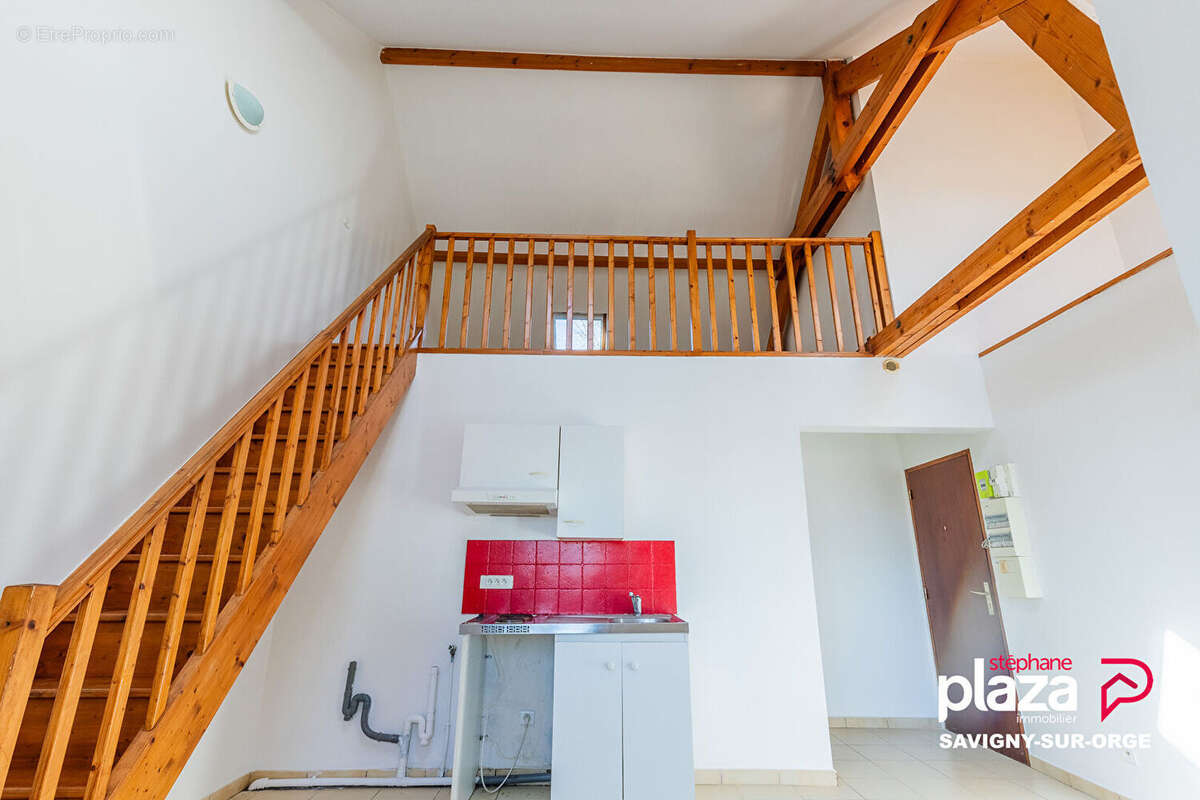 Appartement à SAVIGNY-SUR-ORGE