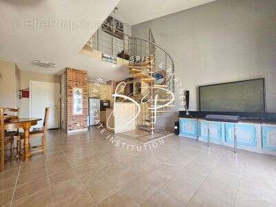Appartement à LORGUES