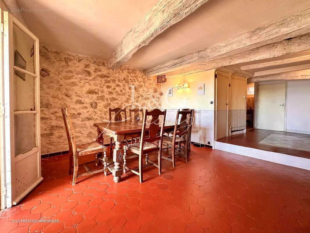 Maison à CALLIAN