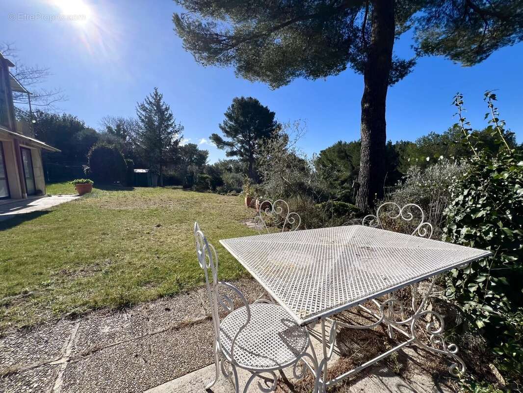 Maison à EGUILLES