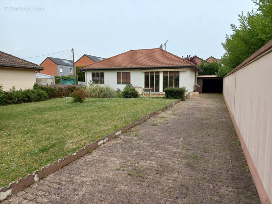 Maison à CHAUMONT
