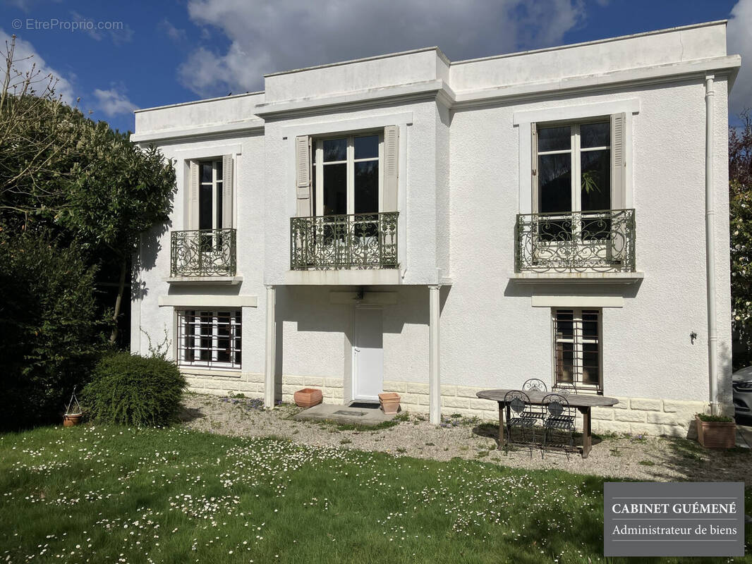 Maison à SAINT-SEBASTIEN-SUR-LOIRE