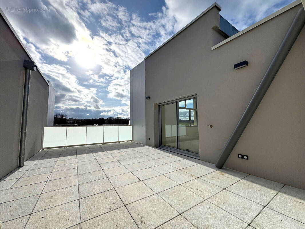 Appartement à AUZEVILLE-TOLOSANE