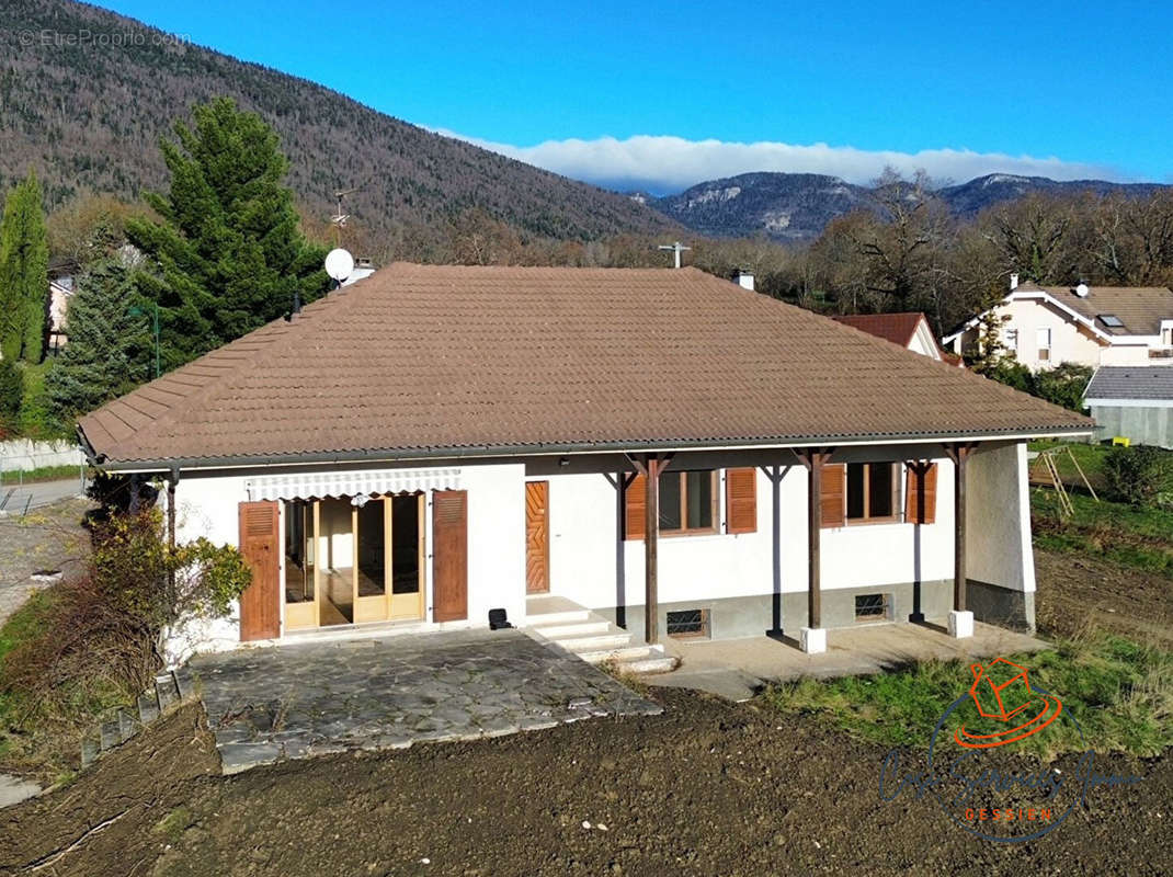 Maison à ECHENEVEX