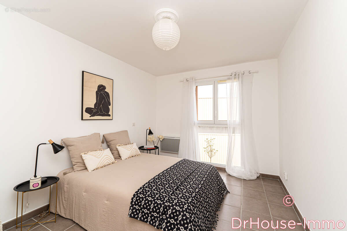 Appartement à VENELLES