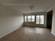 Appartement à LES PONTS-DE-CE