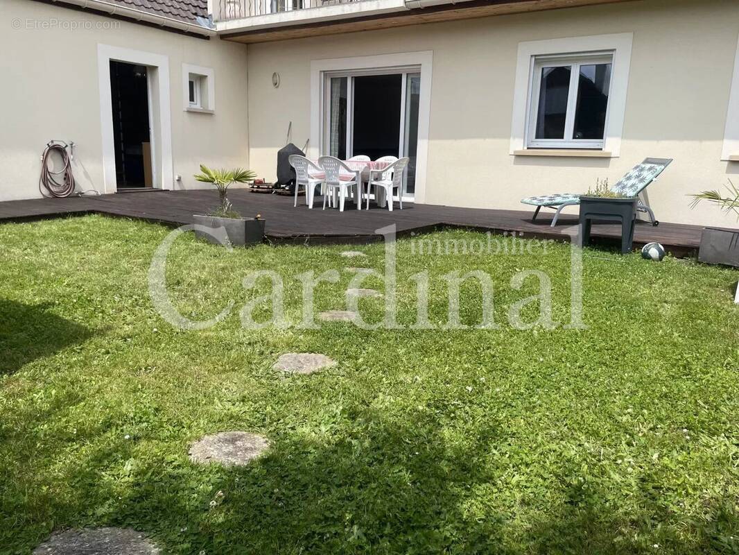 Appartement à BAILLY