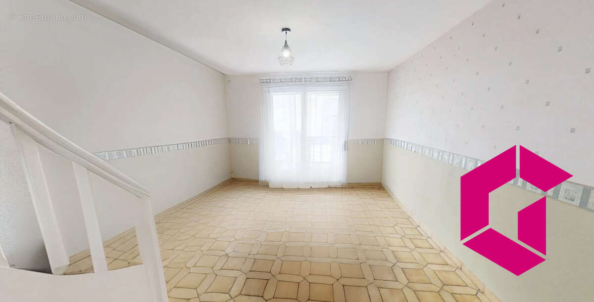 Maison à SAINTE-SIGOLENE