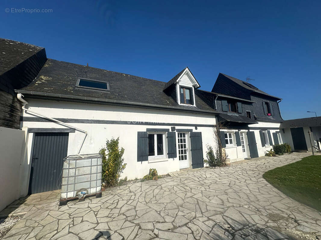 Maison à SAINT-AUBIN-LE-CAUF