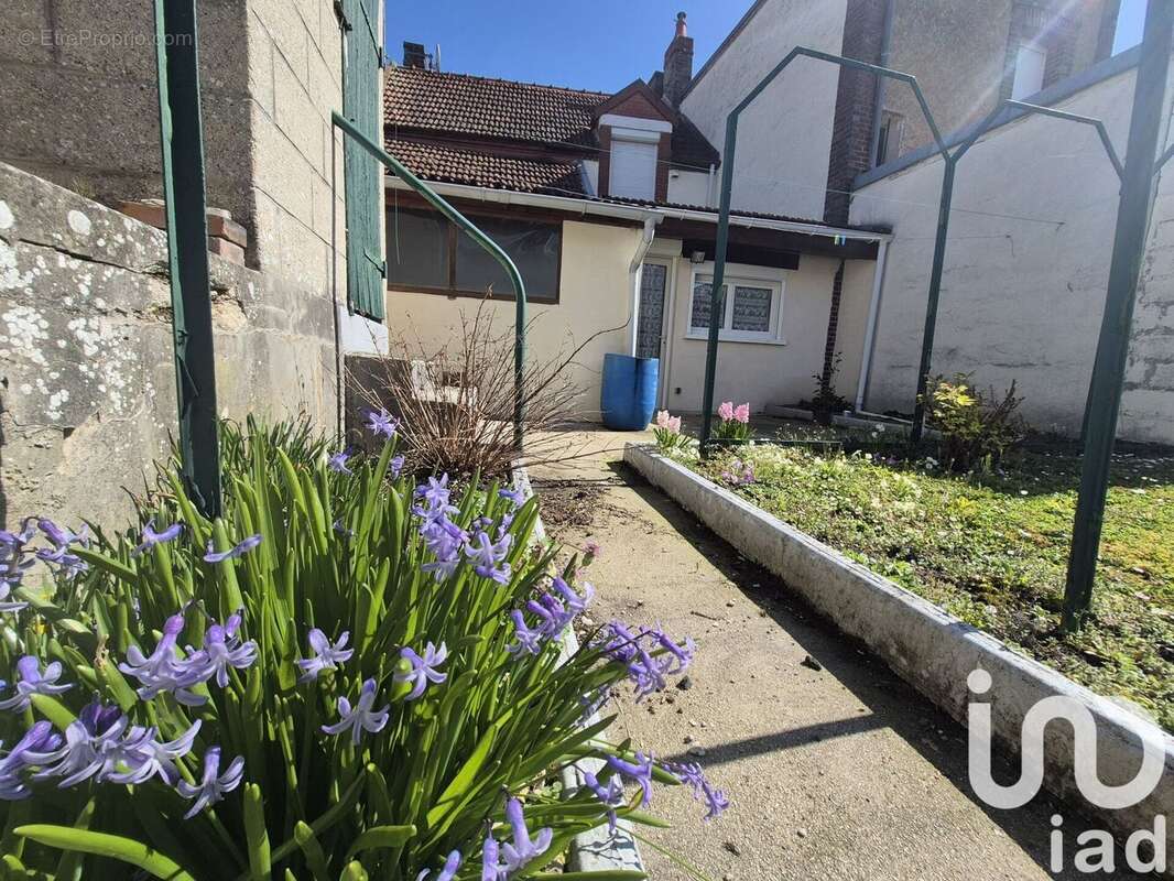 Photo 8 - Maison à ROMILLY-SUR-SEINE