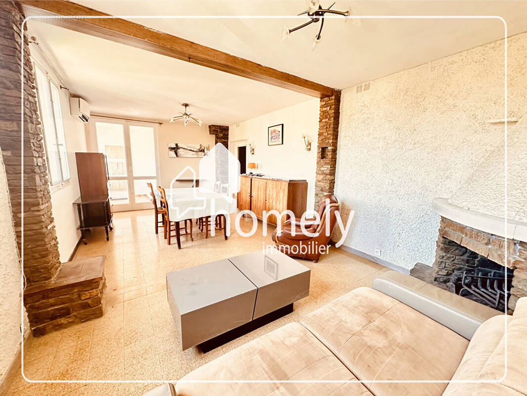 Appartement à SAINT-CYR-SUR-MER