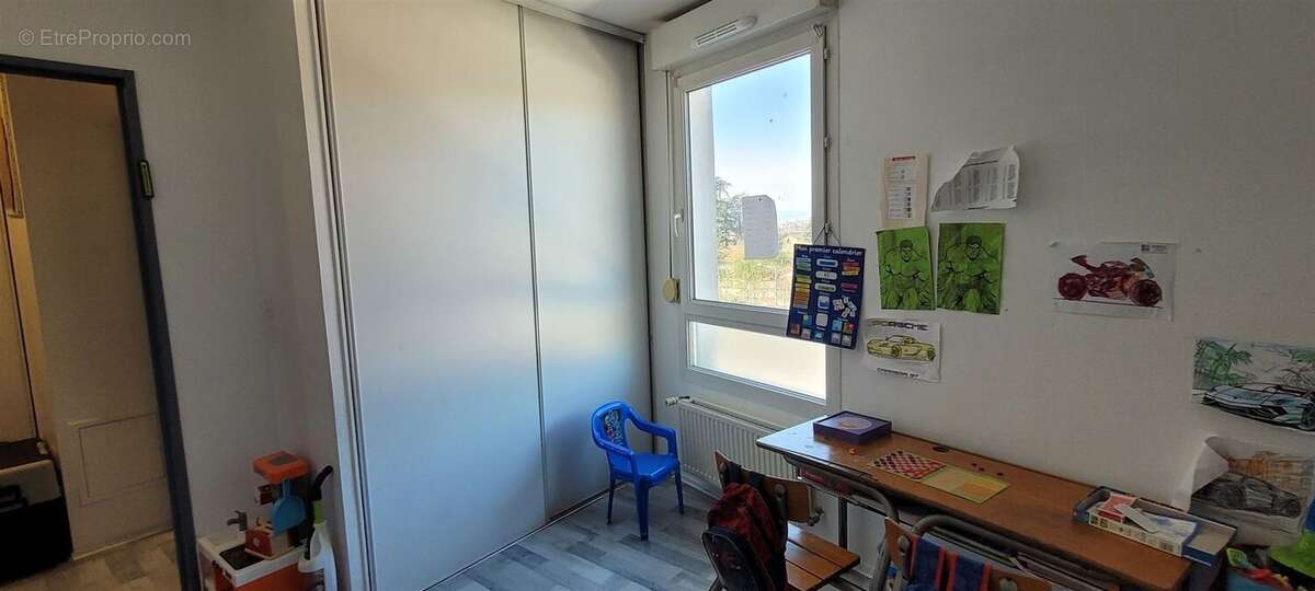 Appartement à FONTAINES-SUR-SAONE