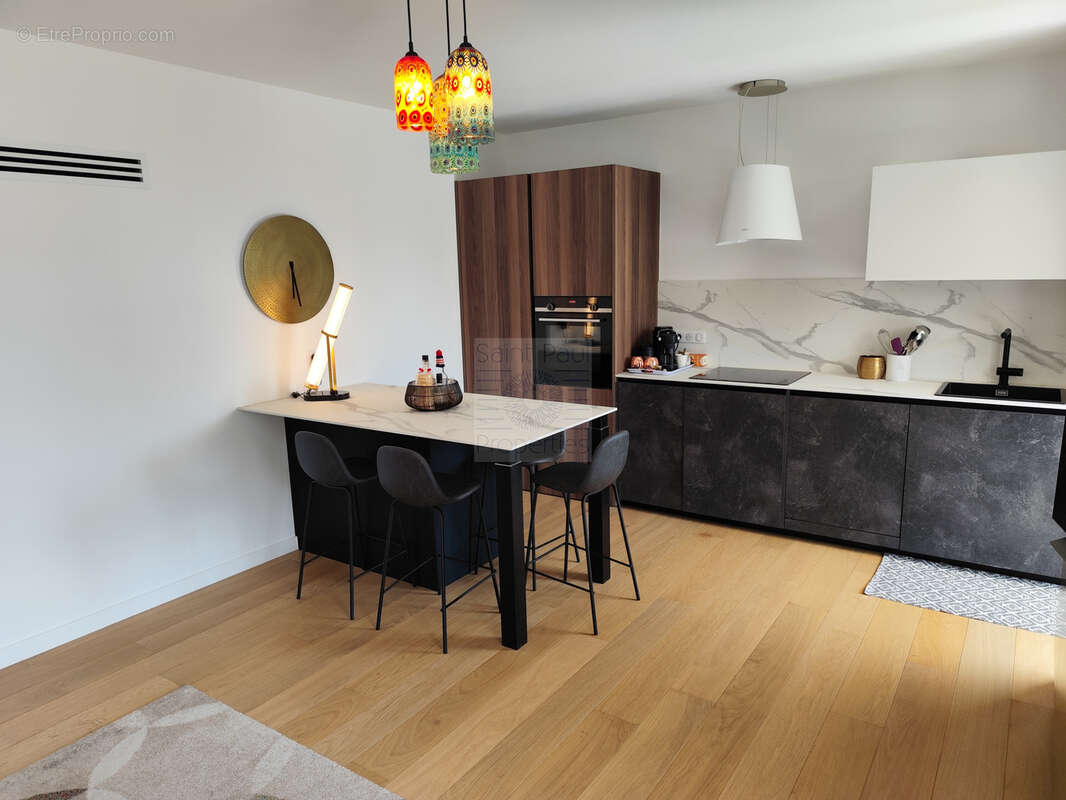 Appartement à VILLENEUVE-LOUBET