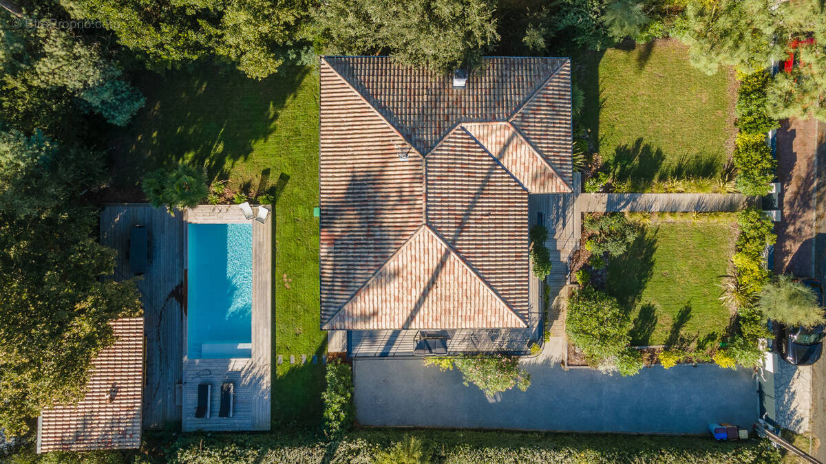 Maison à LE BOUSCAT