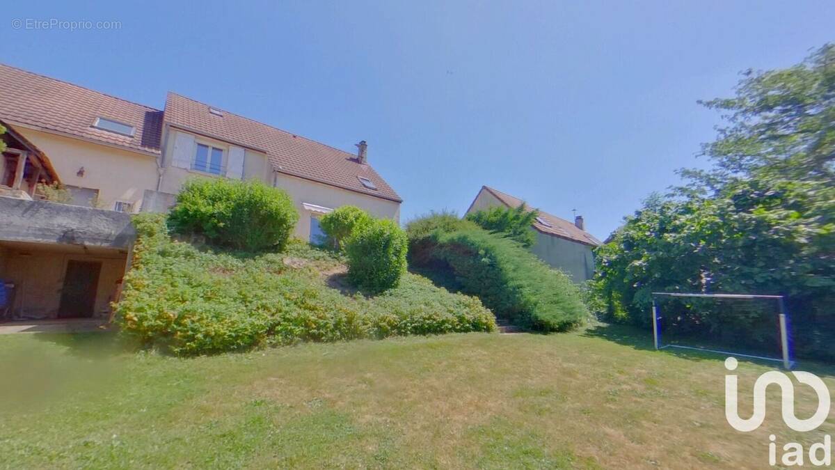 Photo 1 - Maison à SAINT-PIERRE-DU-PERRAY