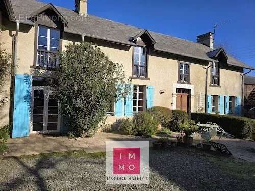 Maison à VIC-EN-BIGORRE