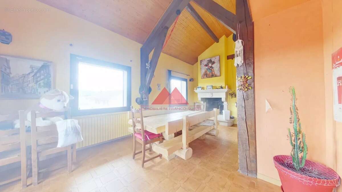Maison à LA CHAUX-DU-DOMBIEF