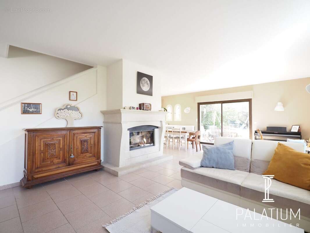 Maison à PIERREVERT