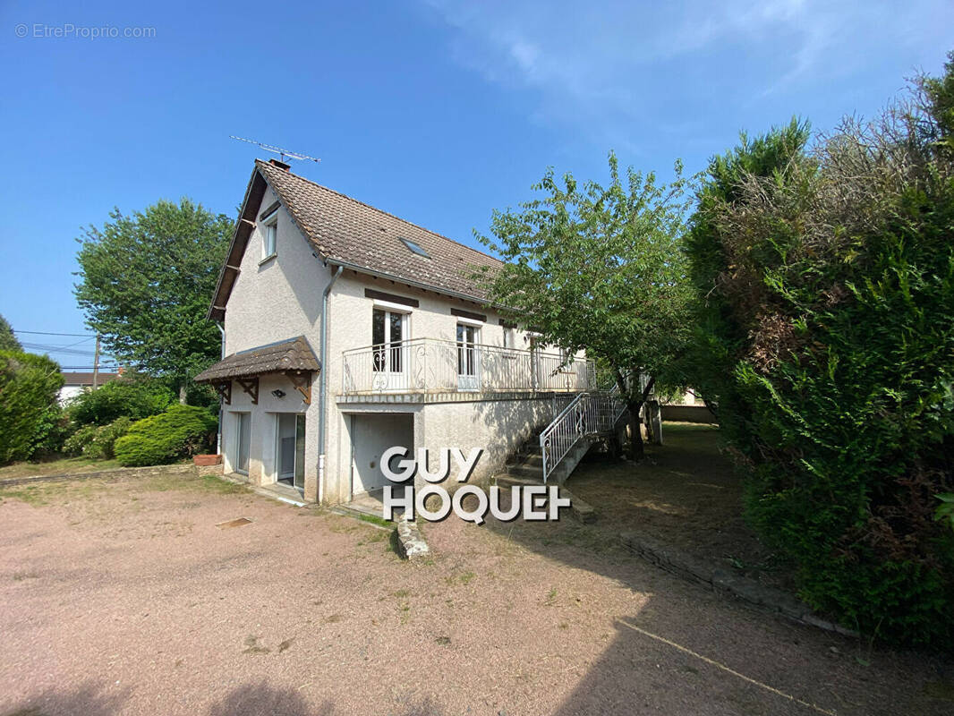 Maison à PARAY-LE-MONIAL