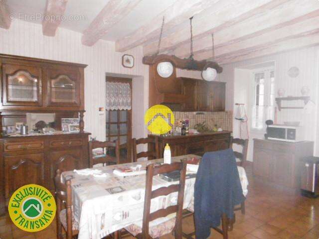 Maison à RUFFEC