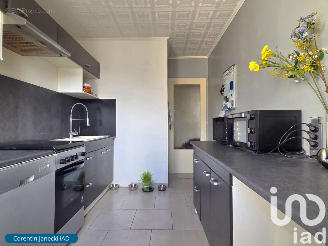 Photo 4 - Appartement à LA CHAPELLE-SAINT-LUC