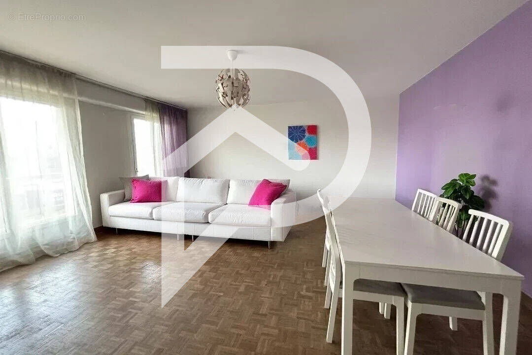 Appartement à ENGHIEN-LES-BAINS
