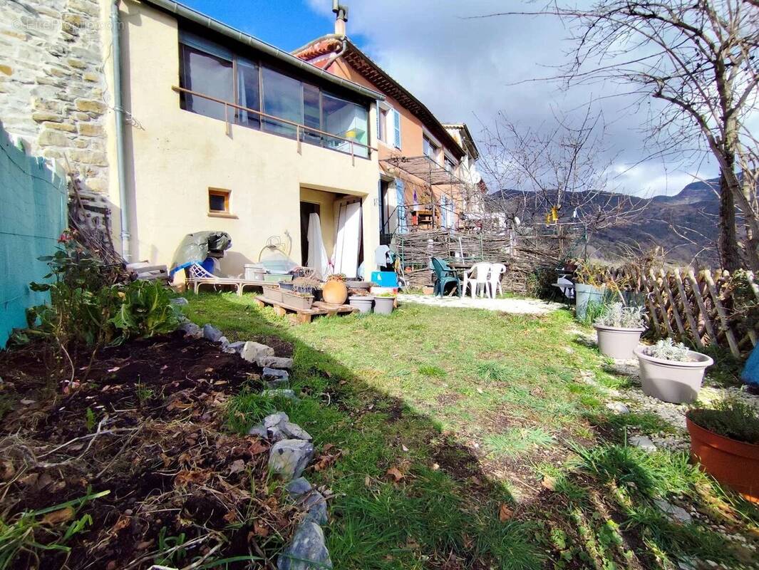 Maison à LIEUCHE