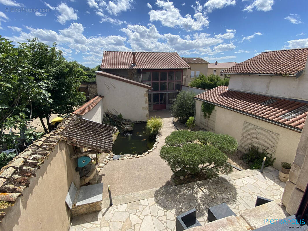 Maison à QUINCIEUX