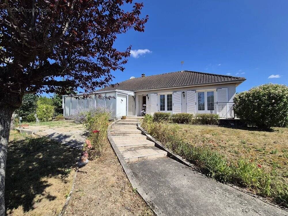 Maison à VILLEMANDEUR