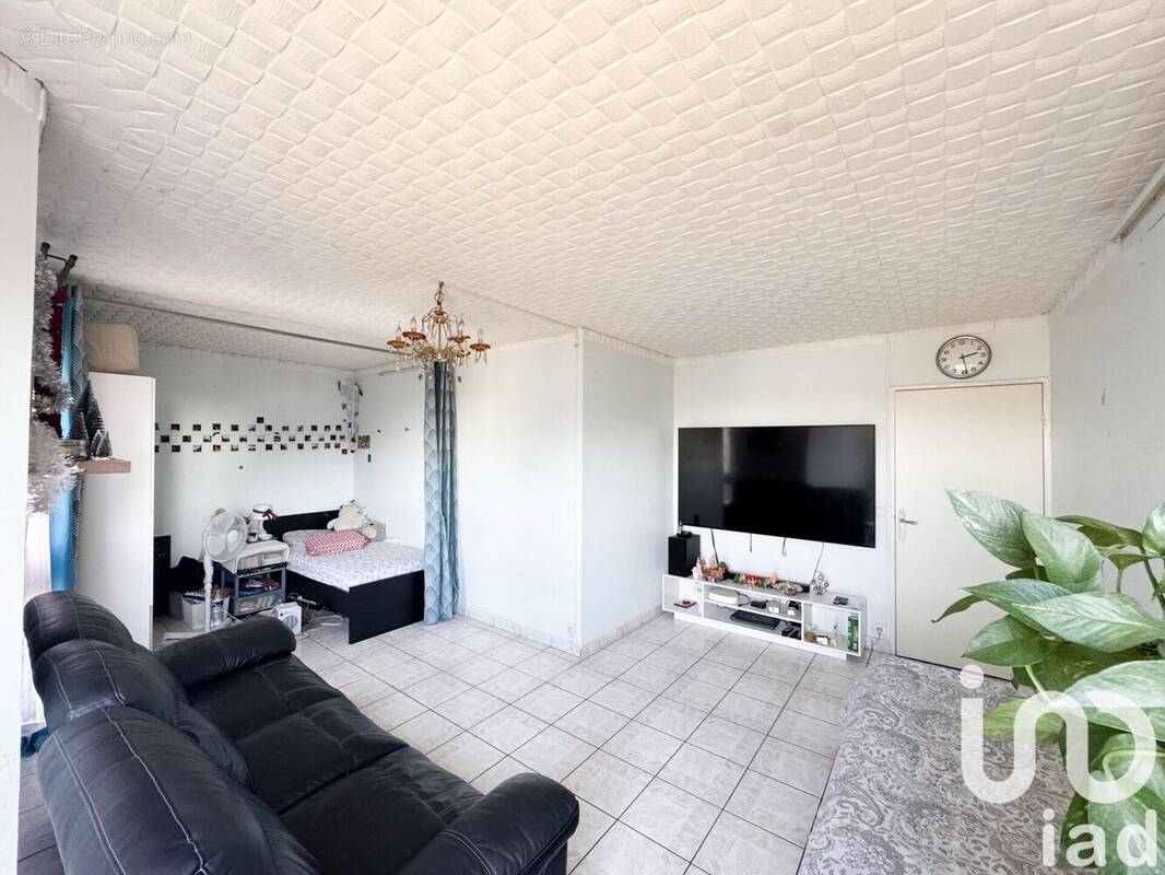 Photo 1 - Appartement à GRIGNY