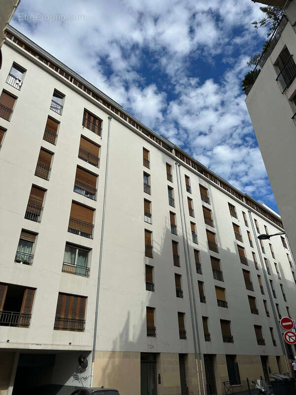 Parking à MARSEILLE-5E