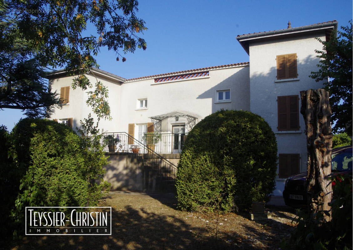 Maison à MORNANT