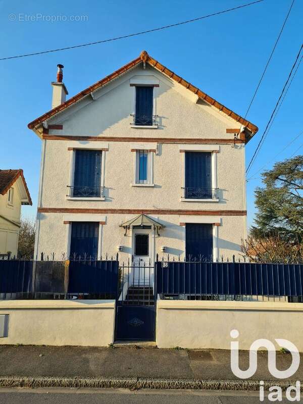 Photo 2 - Maison à ARPAJON