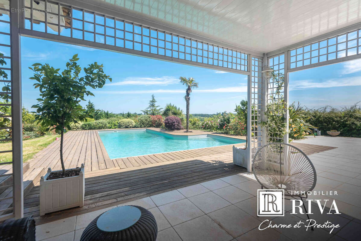 Maison à CARIGNAN-DE-BORDEAUX