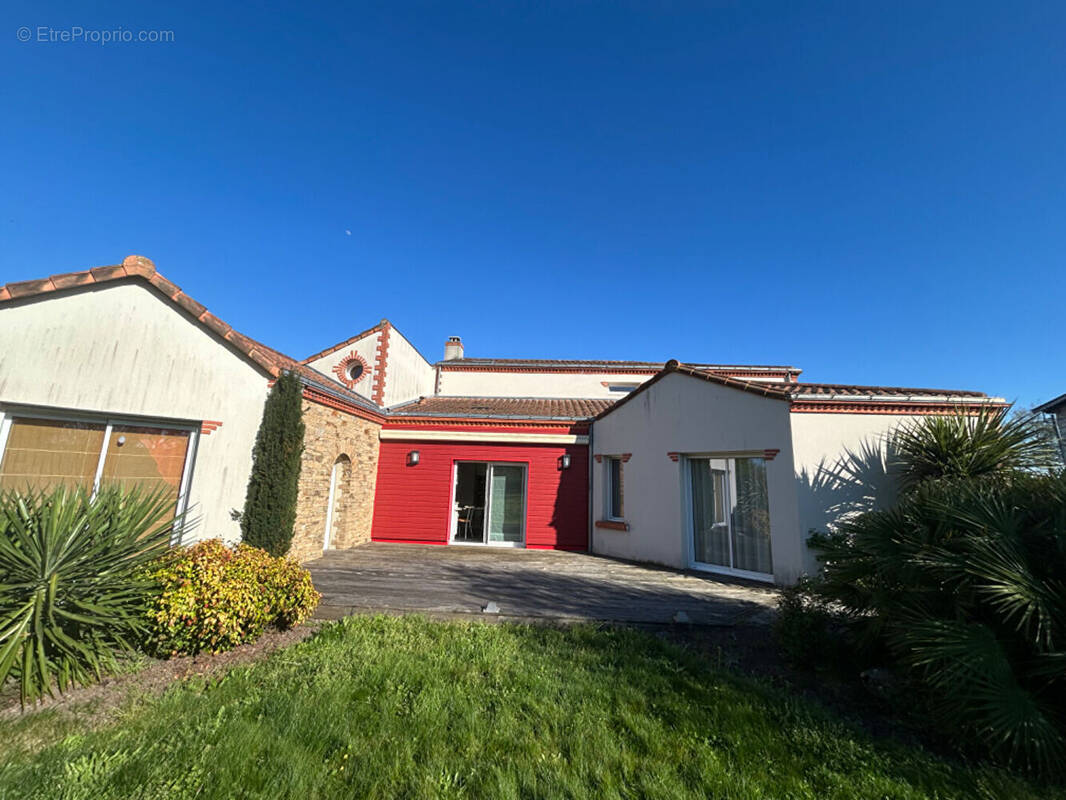 Maison à VIEILLEVIGNE