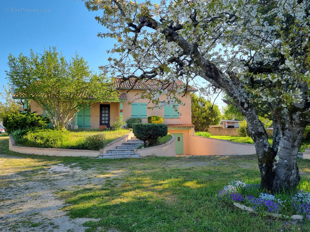 Maison à ROUSSILLON