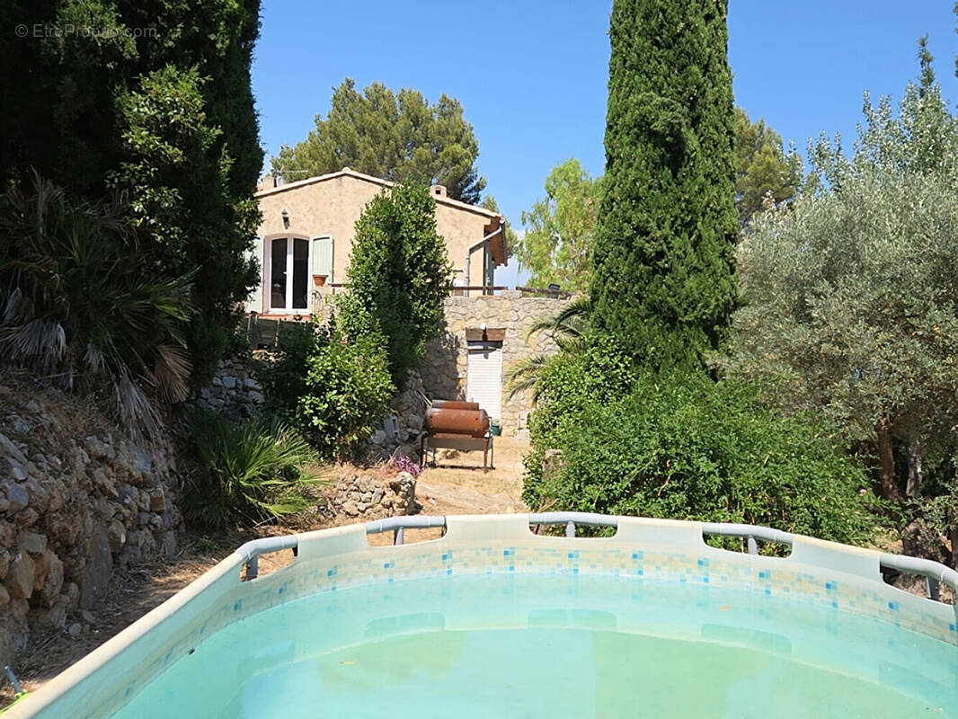 Maison à SOLLIES-VILLE