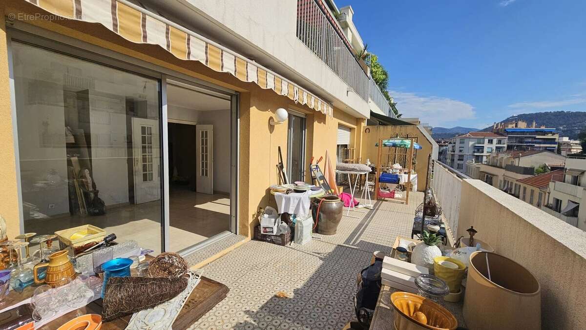 Appartement à NICE