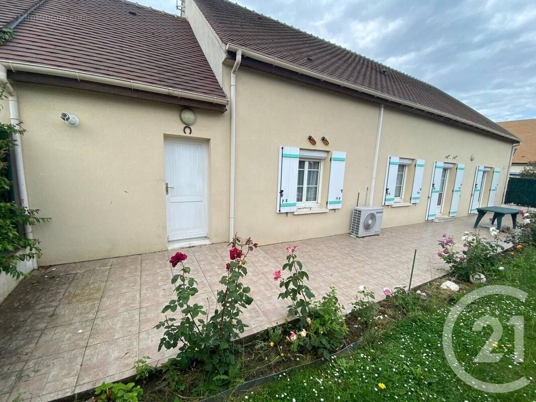 Maison à MOUSSY-LE-NEUF