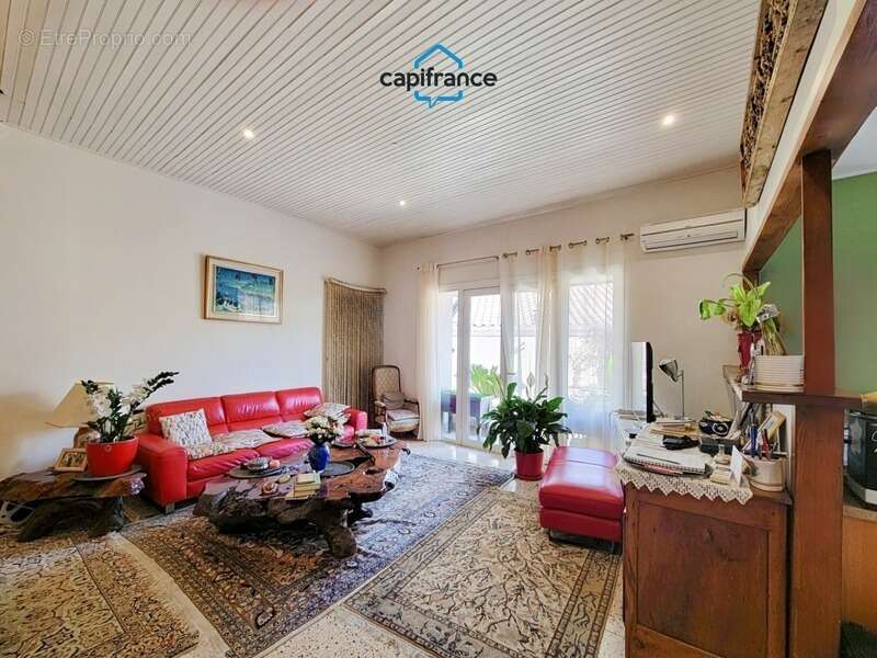 Maison à ROUJAN
