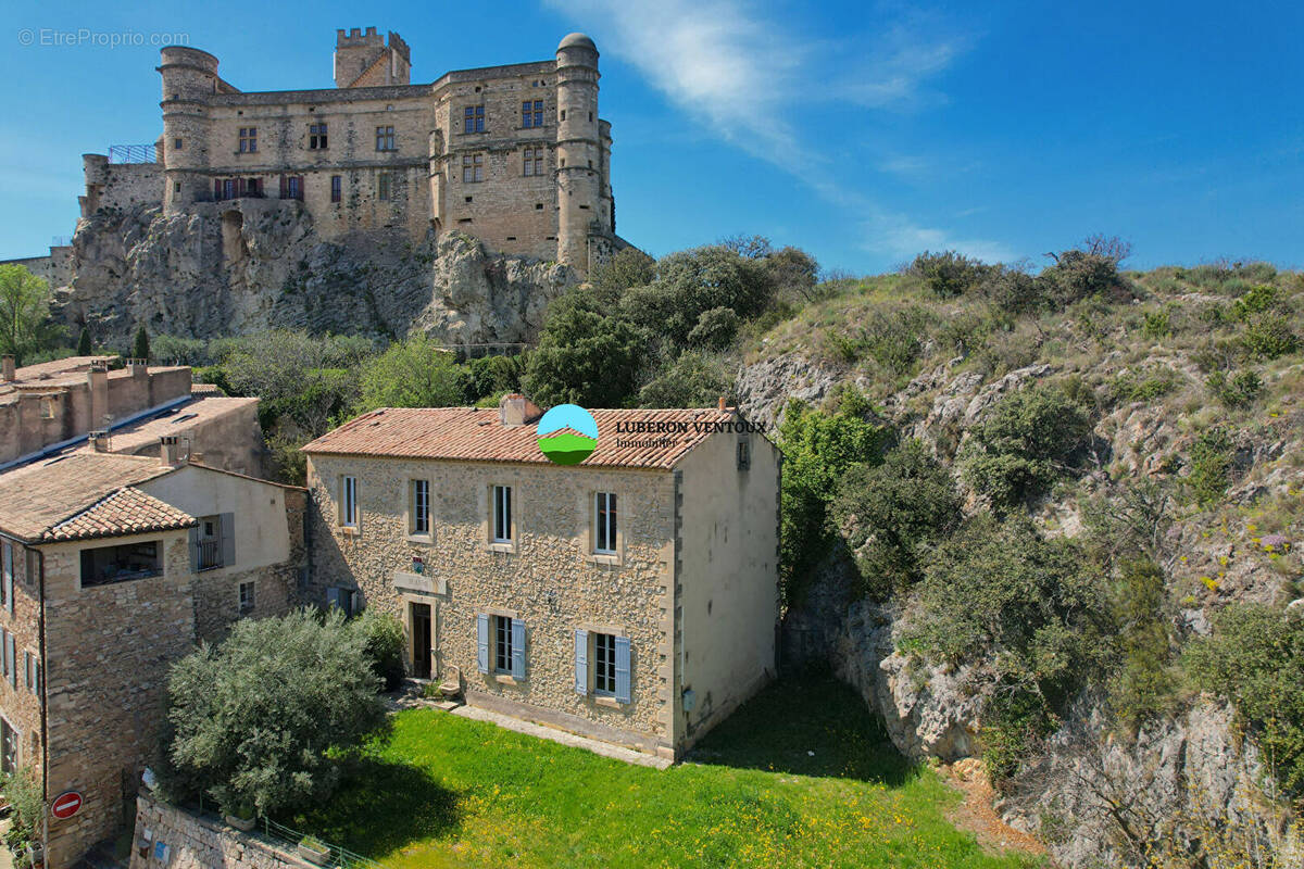 Maison à LE BARROUX