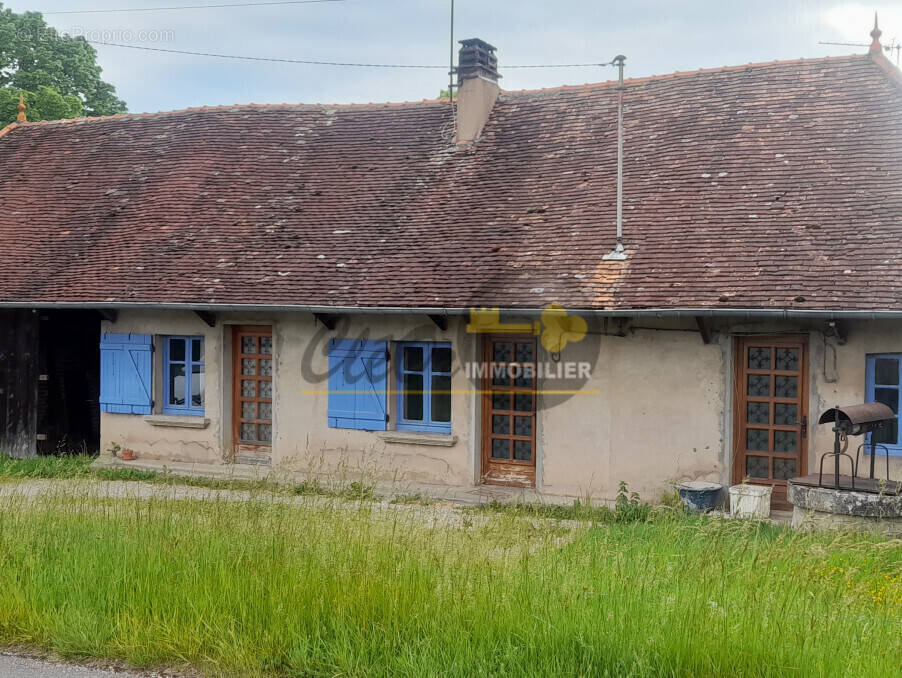 Maison à MERVANS