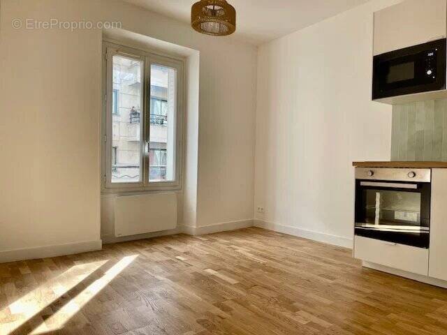 Appartement à LEVALLOIS-PERRET