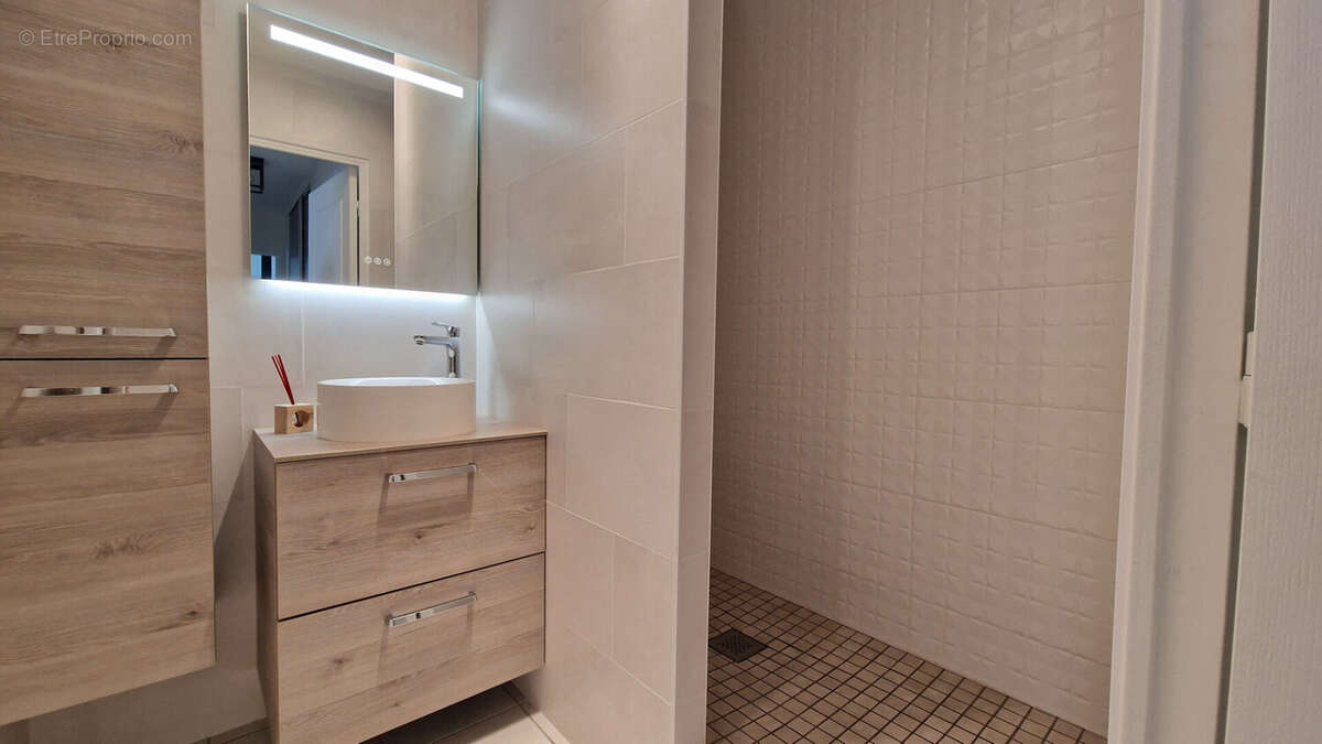 Appartement à LA RICHE