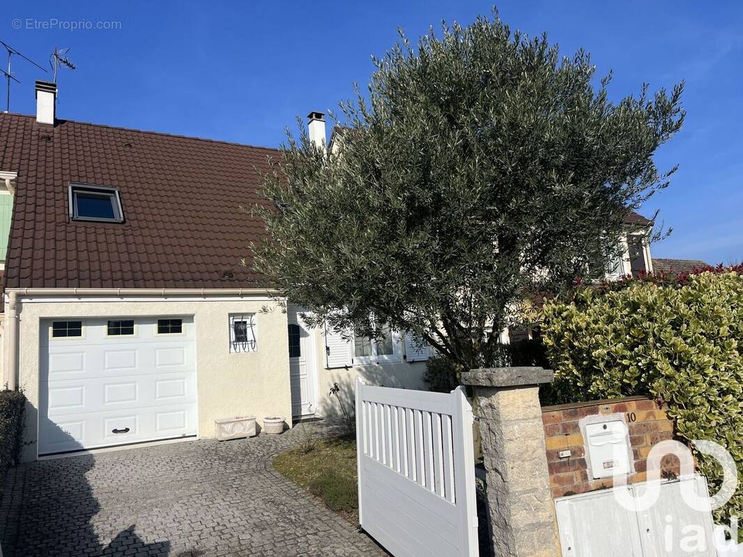 Photo 1 - Maison à VILLABE