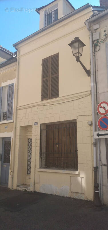 Maison à MANTES-LA-JOLIE
